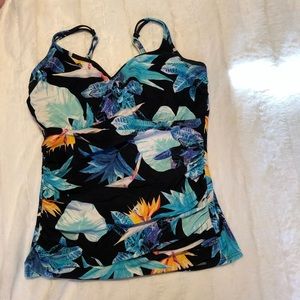 Tankini / swimsuit top